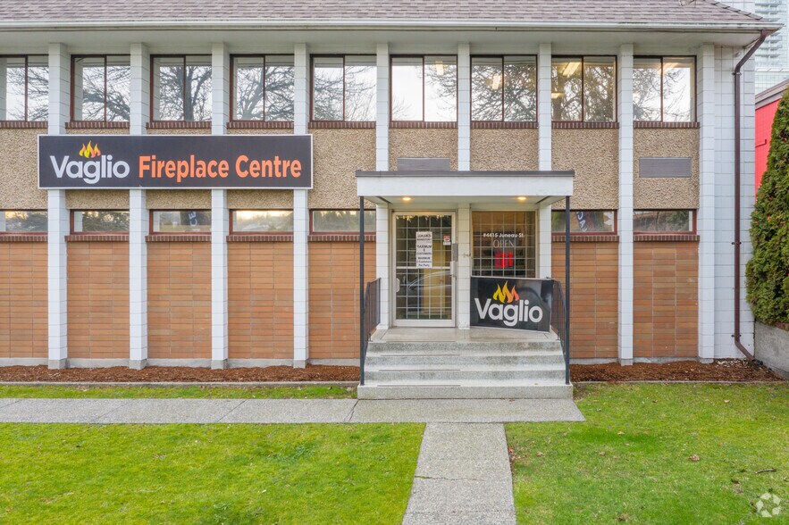 More Photos Of 4415 Juneau St, Burnaby Warehouse For Lease