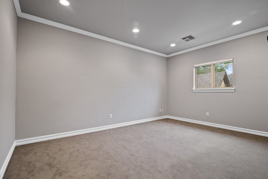 More Photos Of 6281 E 120th Ct, Tulsa Medical For Lease