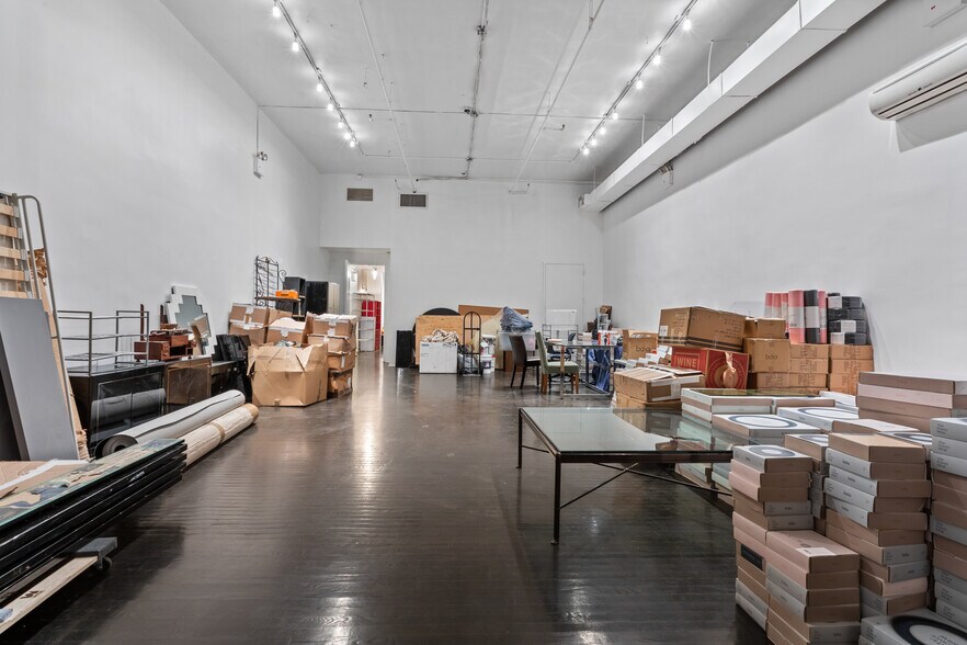 More Photos Of 56 E 11th St, New York Loft Creative Space For Lease