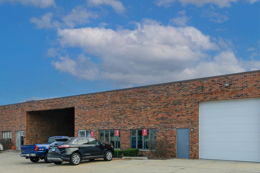 Primary Photo Of 1421 W Fullerton Ave, Addison Industrial For Sale