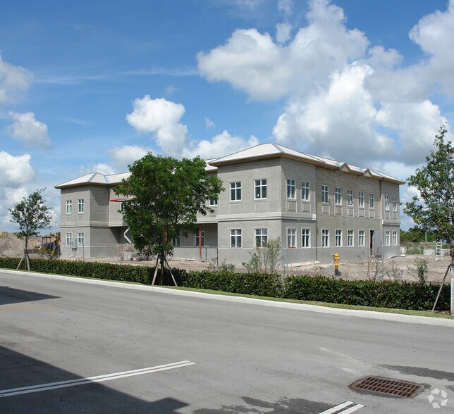 More Photos Of 10388 State Road 84, Davie Warehouse For Lease