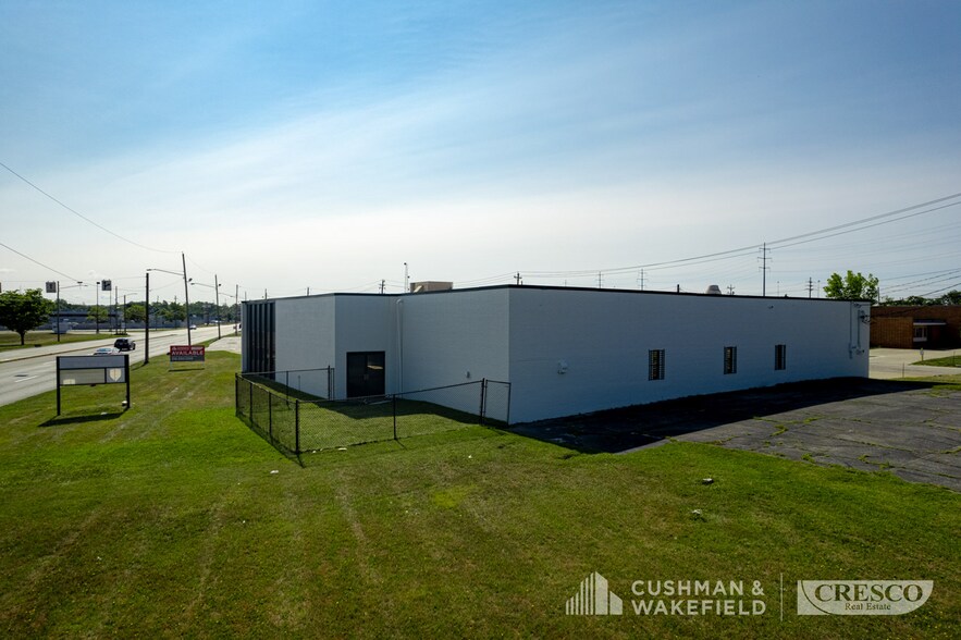 More Photos Of 20900 Miles Pky, Warrensville Heights Warehouse For Sale