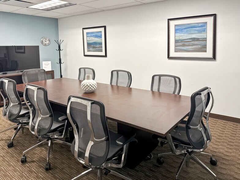 More Photos Of 1309 Beacon St, Brookline Coworking Space