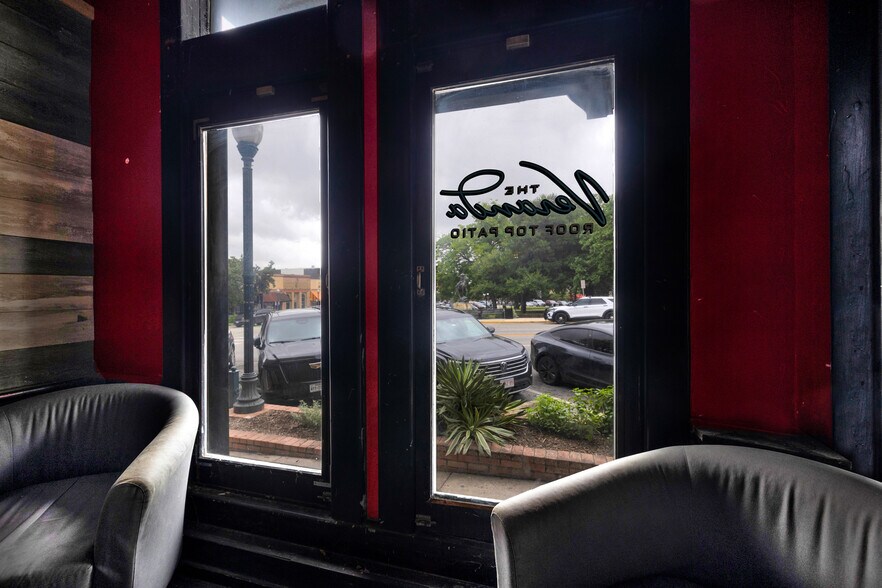 More Photos Of 139 E Hopkins St, San Marcos Bar For Sale