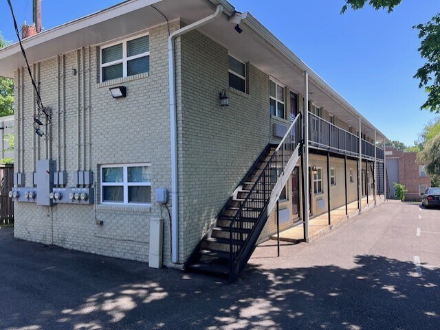 More Photos Of 1616 Monroe Ave, Memphis Apartments For Sale