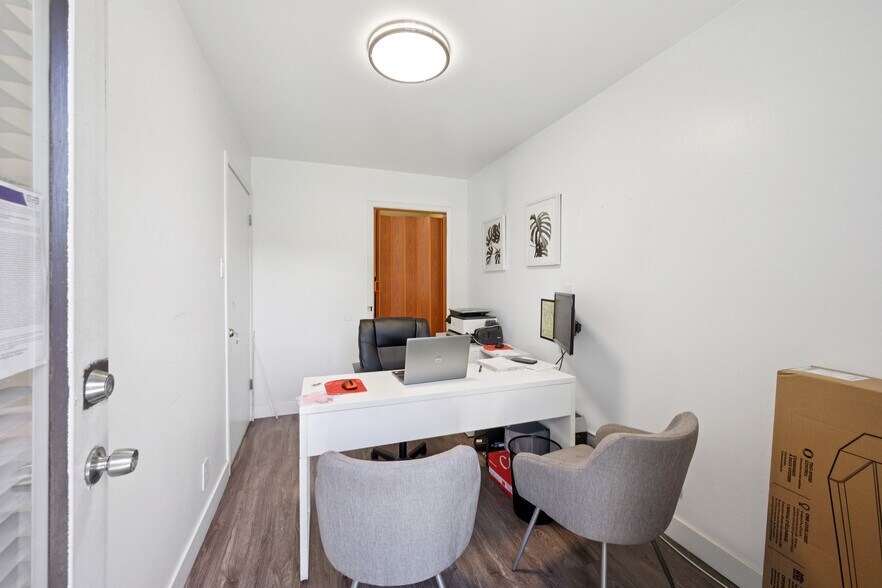 More Photos Of 550 Berry Ave, Hayward Apartments For Sale