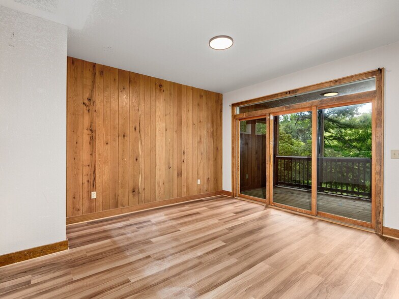 More Photos Of 447 Lily Pad Ln, Flat Rock Lodge Meeting Hall For Sale