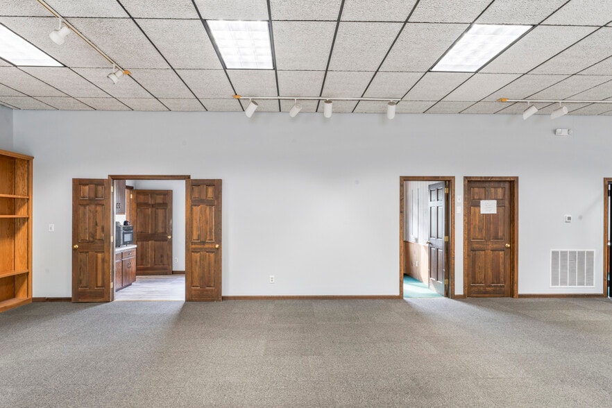 More Photos Of 1650 West St, Southington Storefront Retail Office For Sale