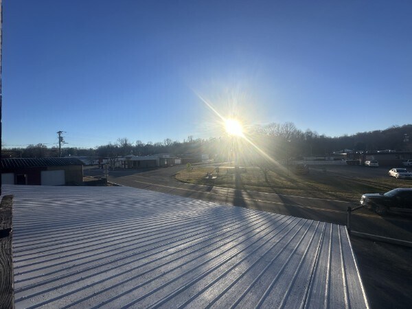 More Photos Of 304 Main St, Red Boiling Springs Industrial For Sale