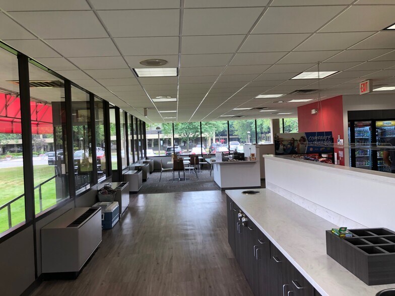 More Photos Of 800 Lanidex Plz, Parsippany Office For Lease