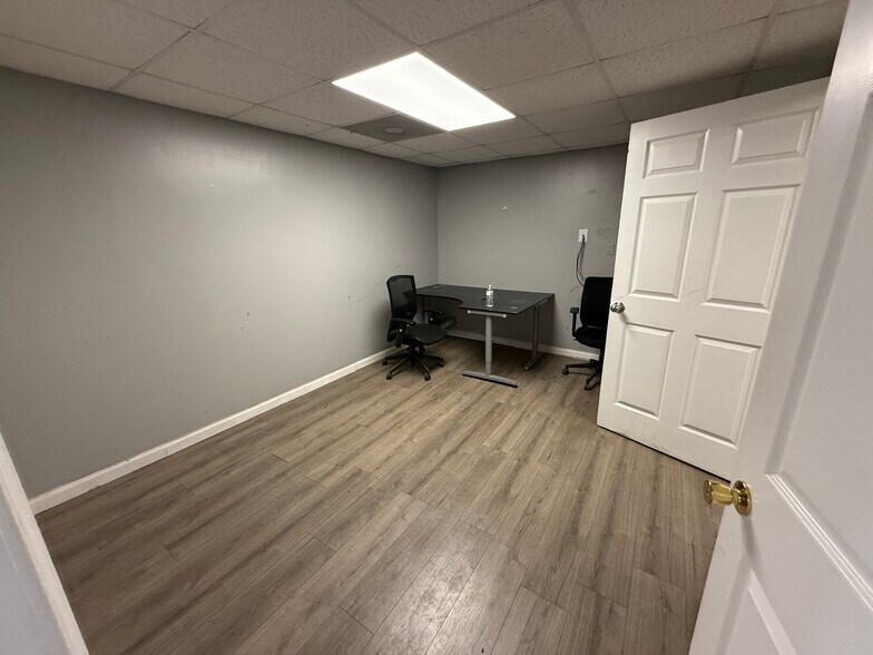 More Photos Of 1860 Joy Lake Rd, Morrow Warehouse For Lease