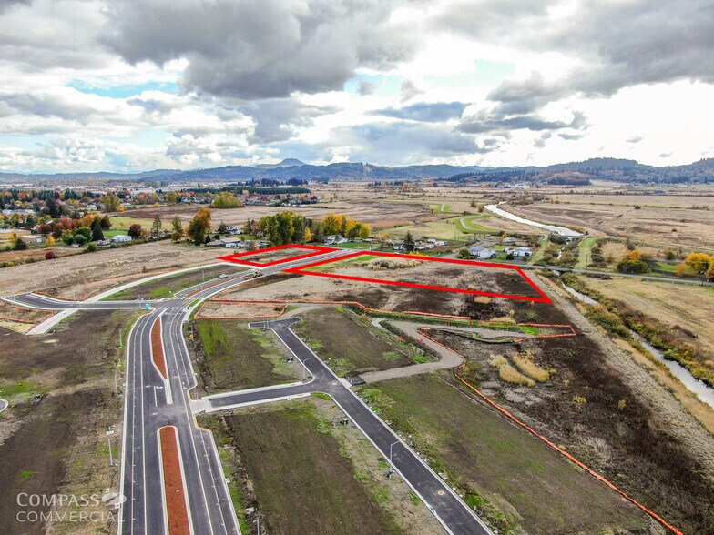 More Photos Of Royal Ave, Eugene Land For Sale