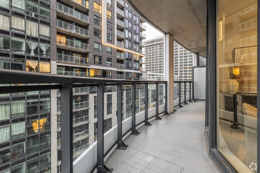 More Photos Of 400 Albert St, Ottawa Apartments For Lease