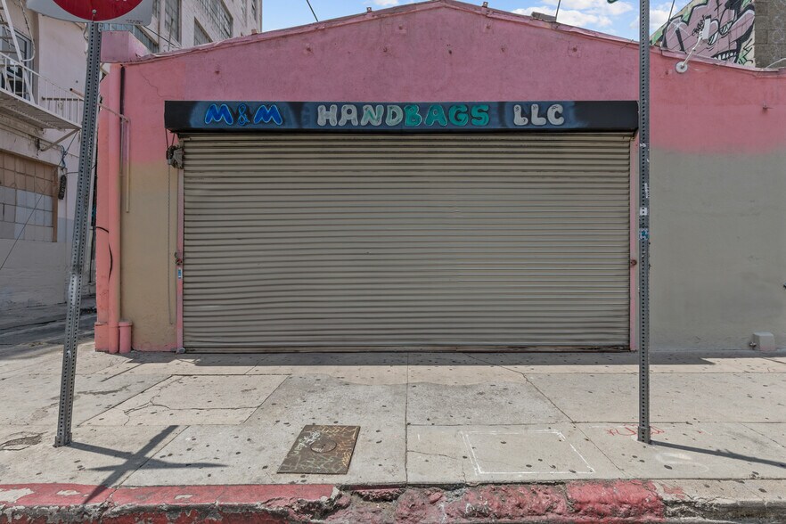 More Photos Of 212 E 11th St, Los Angeles General Retail For Sale