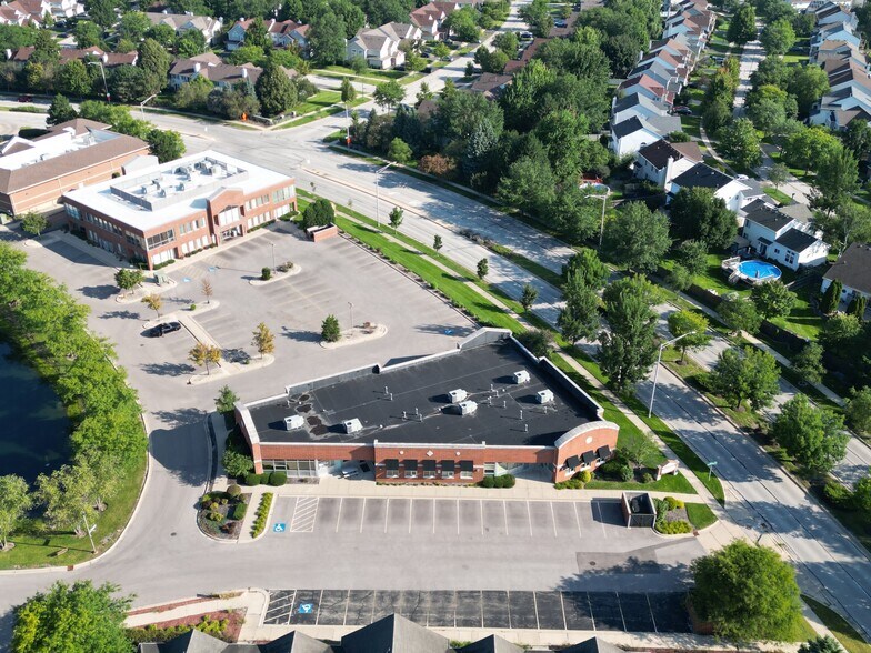 More Photos Of 2156 Deep Water Ln, Naperville Office For Sale