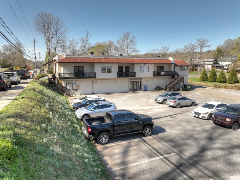 More Photos Of 990 E Main St, Blue Ridge Office For Sale