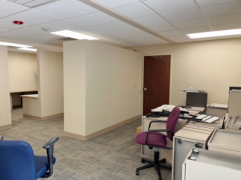 More Photos Of 5112 Departure Dr, Raleigh Light Manufacturing For Lease