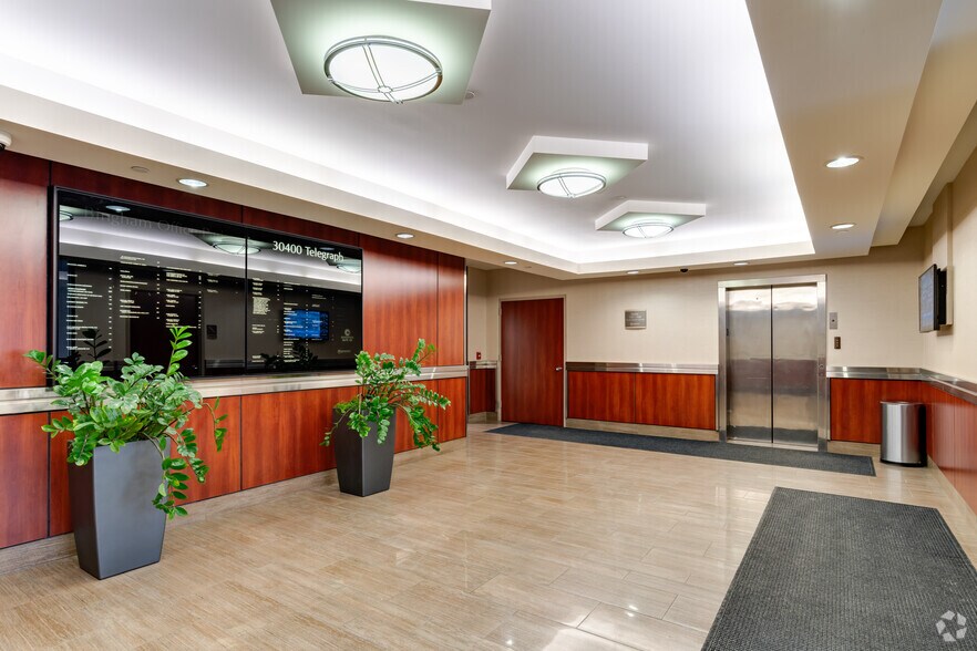 More Photos Of 30400 Telegraph Rd, Bingham Farms Unknown For Lease