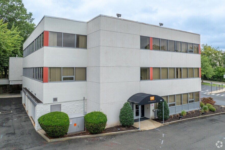 More Photos Of 1061 Rydal Rd, Jenkintown Office For Sale