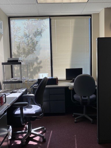 More Photos Of 12 Penns Trl, Newtown Medical For Lease