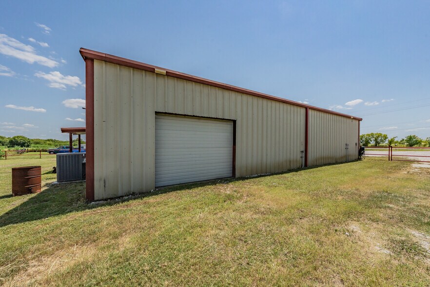 More Photos Of 4444 FM 933, Whitney Flex For Sale