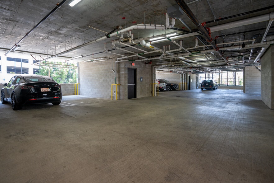 More Photos Of 1915 Park Avenue, Los Angeles Apartments For Sale