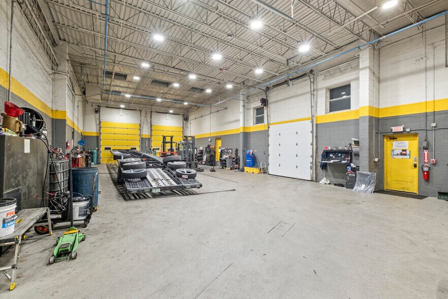 More Photos Of 1529 N 31st Ave, Melrose Park Truck Terminal For Lease