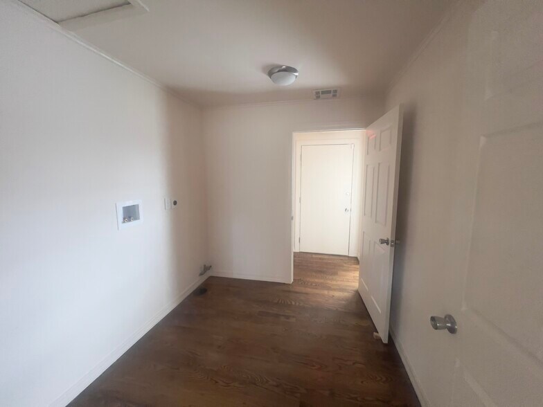 More Photos Of 409 W Washington St, Broken Arrow Land For Sale