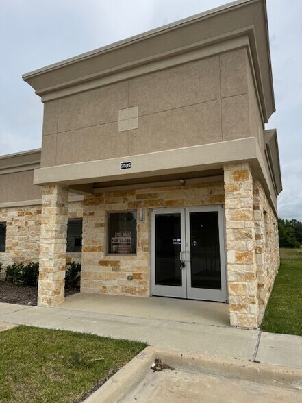 More Photos Of 16310 State Highway 249, Houston Showroom For Sale