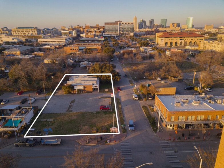 More Photos Of 1216-1220 5th Ave, Fort Worth Medical For Sale