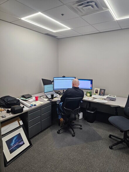 More Photos Of 5500 Cottonwood Ln SE, Prior Lake Warehouse For Lease