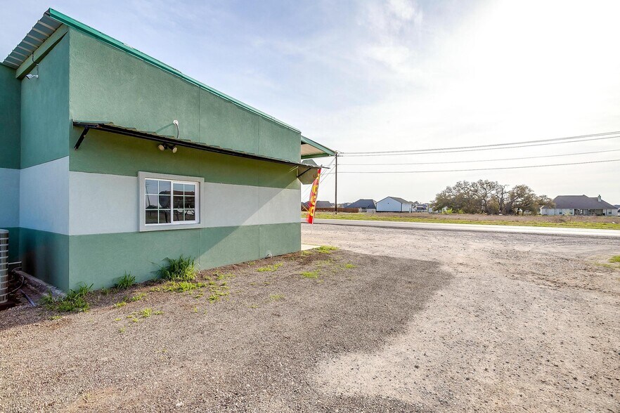 More Photos Of 4920 Tin Top Rd, Weatherford Office For Sale