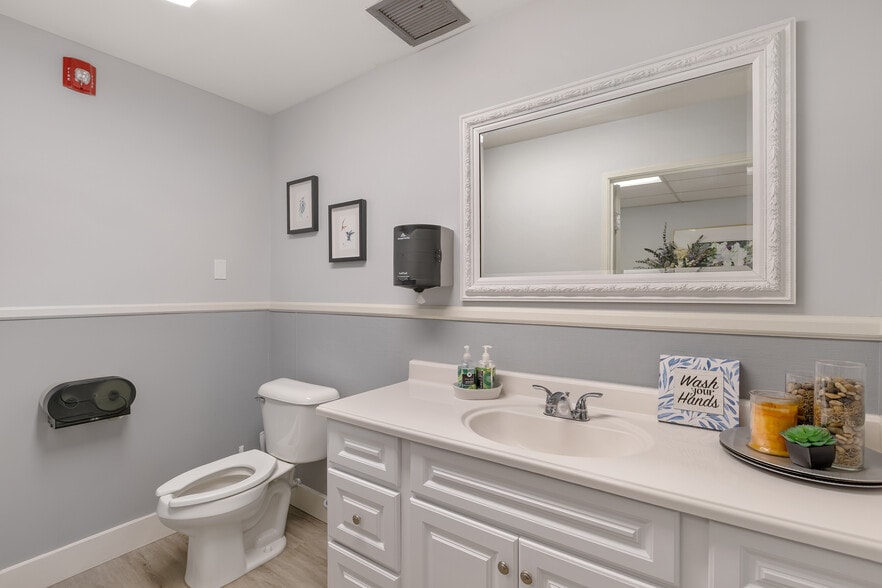 More Photos Of 5758 Cooley Lake Rd, Waterford Daycare Center For Sale