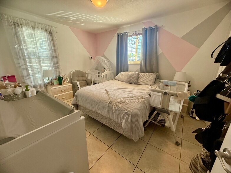 More Photos Of 4201 SW 7th St, Coral Gables Multifamily For Sale