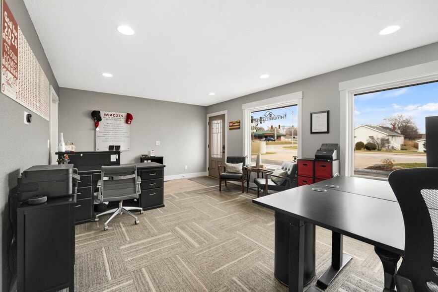 More Photos Of 207 W North St, Columbia City Office Residential For Sale