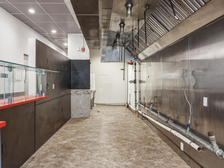 More Photos Of 225 95th St, Surfside Storefront For Lease