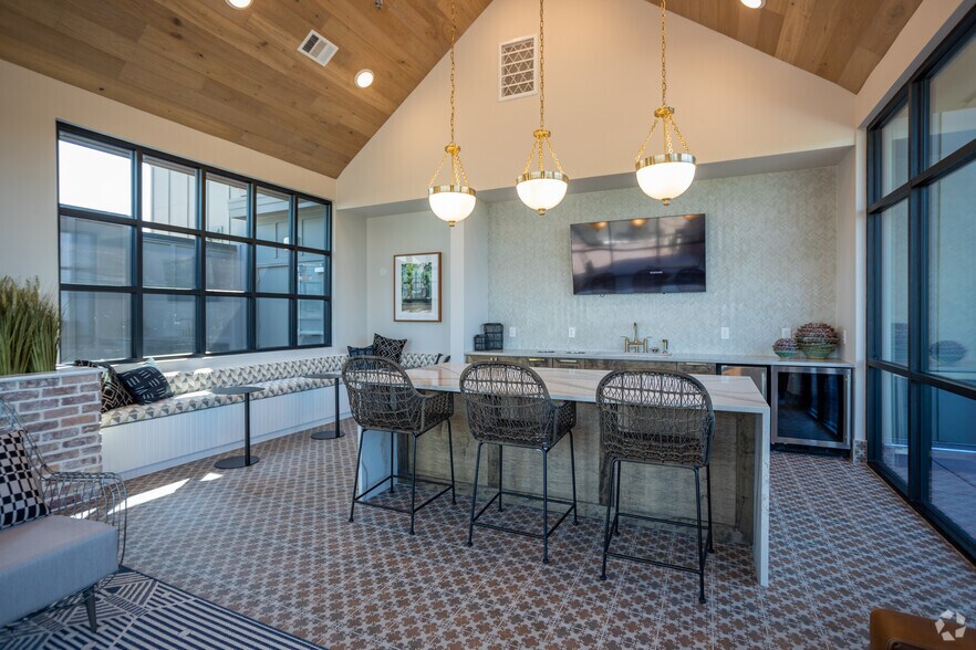 More Photos Of 4910 E 7th St, Austin Coworking Space