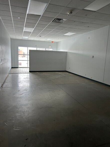 More Photos Of 1148-1166 Westowne Dr, Neenah Unknown For Lease