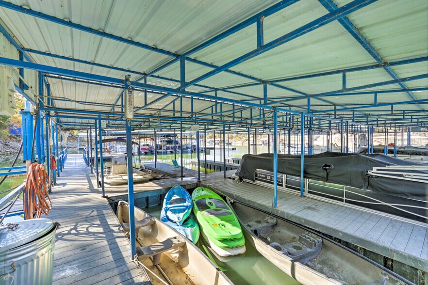 More Photos Of 180 Private Road 1735, Chico Marina For Sale