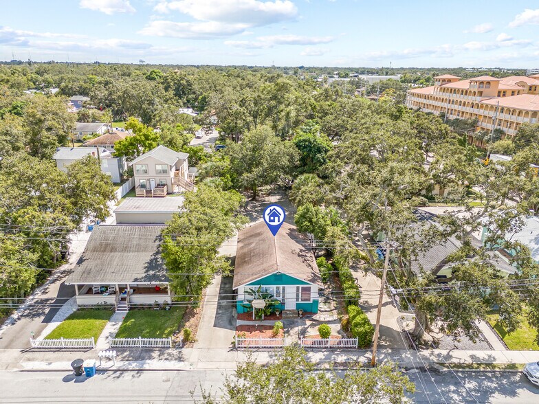 More Photos Of 805 Turner St, Clearwater Office For Sale