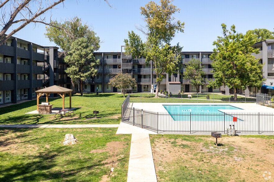 More Photos Of 7100 E Evans Ave, Denver Apartments For Sale