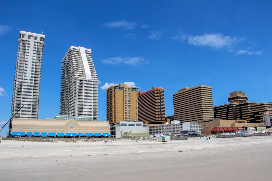 More Photos Of 110 S Morris Ave, Atlantic City Hotel For Lease
