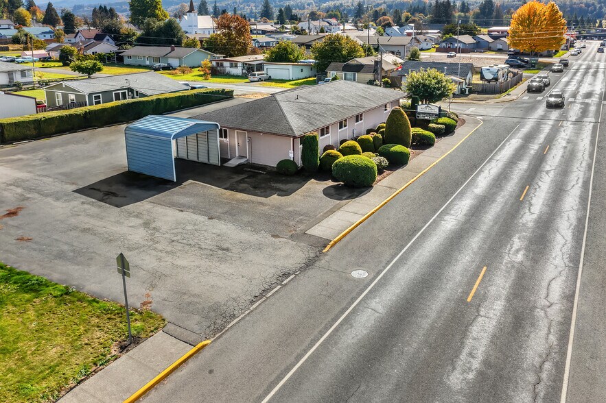 More Photos Of 424 Williams St, Mossyrock Office For Lease