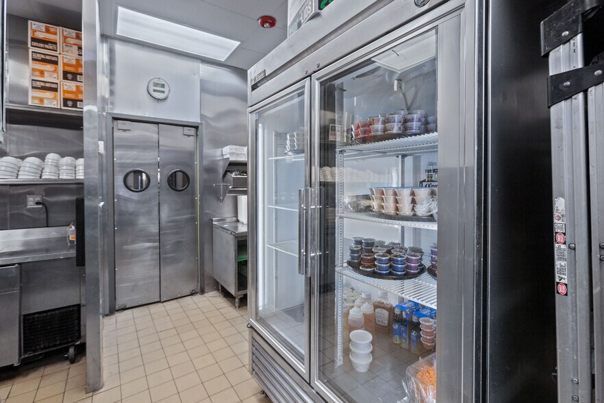 More Photos Of 102 Clinton Center Dr, Clinton Restaurant For Sale