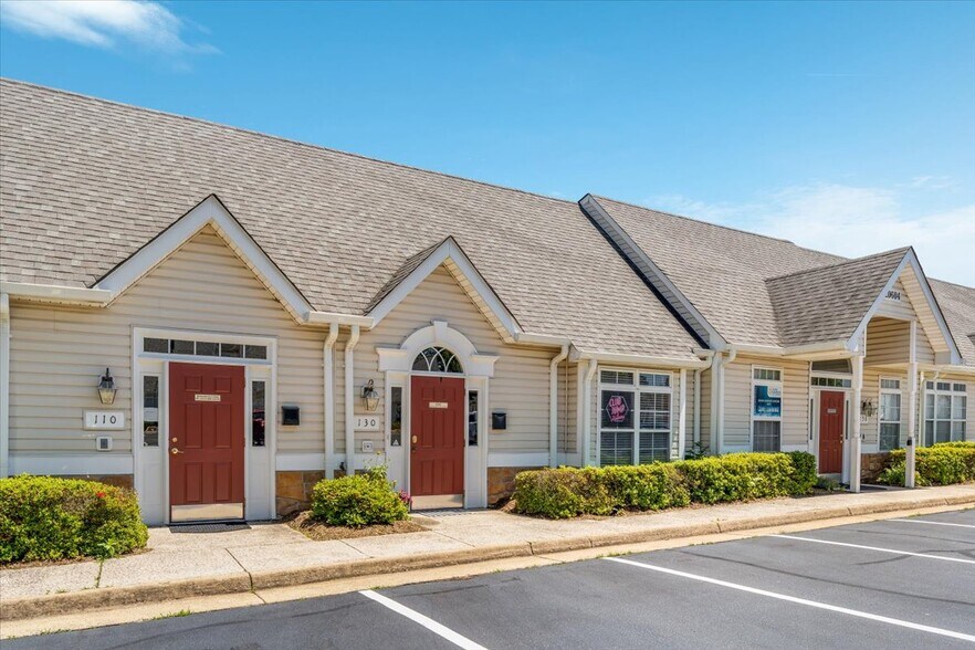 More Photos Of 20604 Gordon Park Sq, Ashburn Medical For Sale
