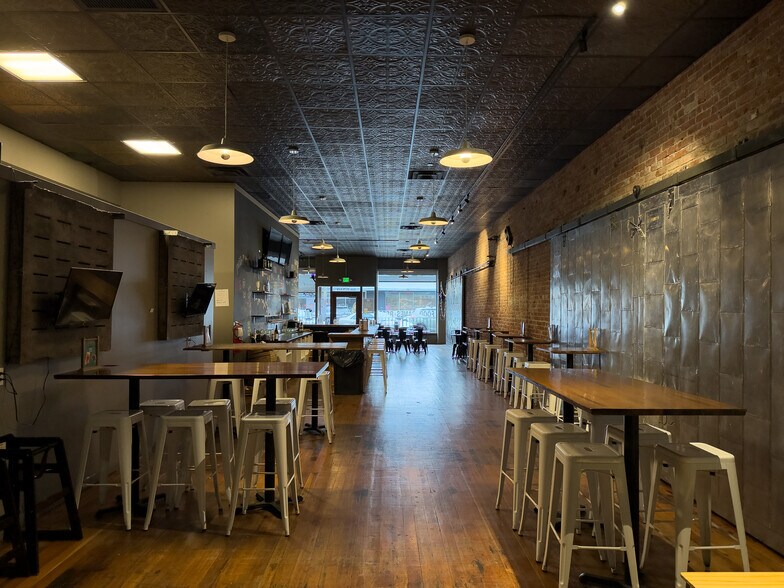 More Photos Of 226 E Main St, Walla Walla General Retail For Lease