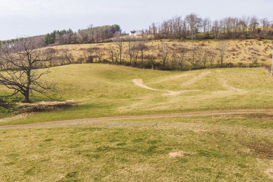 More Photos Of 230 Barn Ave, North Tazewell Land For Sale