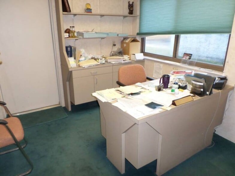 More Photos Of 1 Britton Pl, Voorhees Medical For Sale