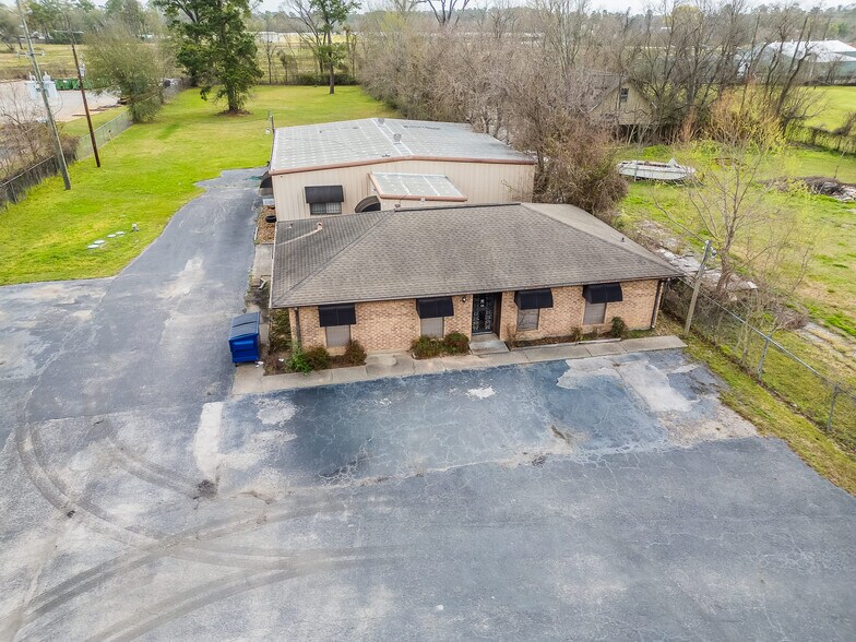 More Photos Of 27228 E Hardy Rd, Spring Warehouse For Sale