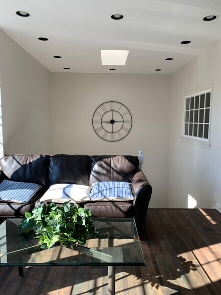 More Photos Of 438 Division St, Sewickley Office For Lease